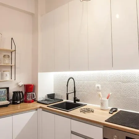 Contemporary Stylish Apartment Located Near Metaxourgeio Area Athens Exterior photo