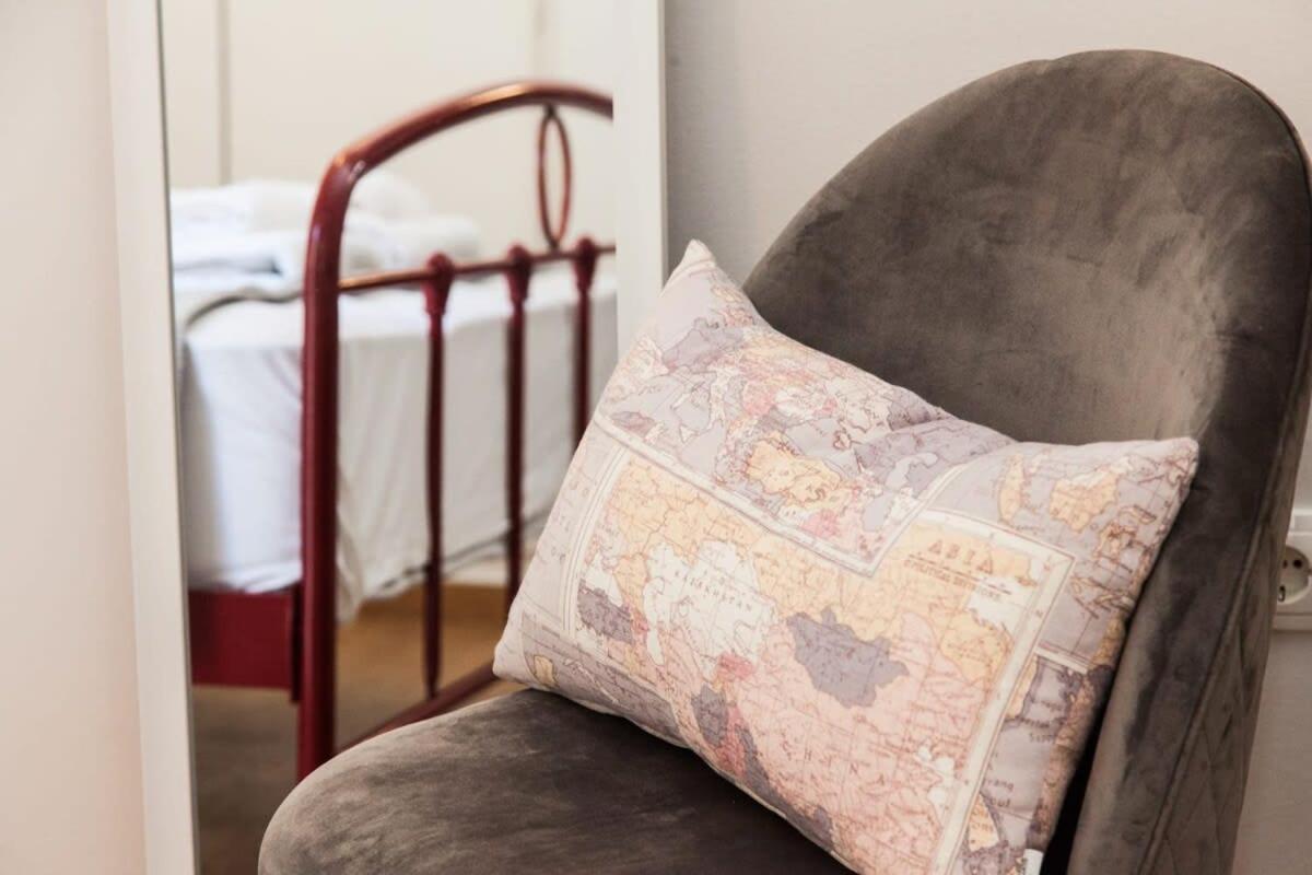Contemporary Stylish Located Near Metaxourgeio Area Athens